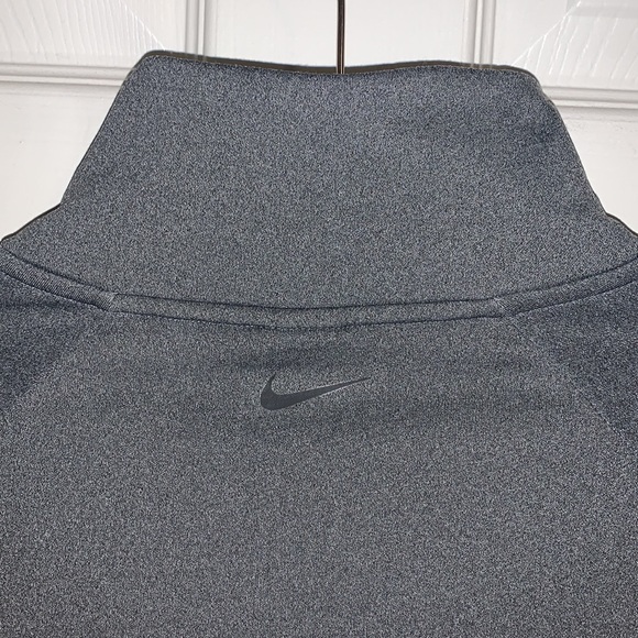 NIKE Sweatshirt - Picture 7 of 7
